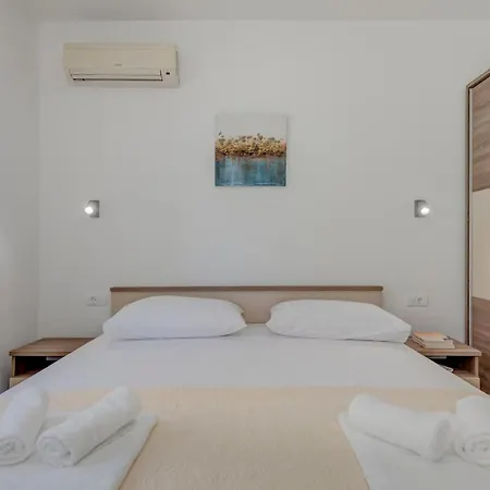 Vacation Zdravka Holiday home